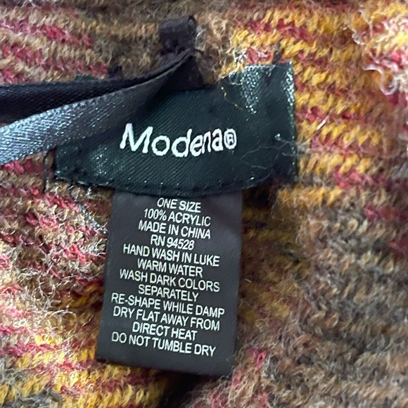 Modena Shawl Plaid Cowl Style Buckle Front Shawl One Size - Picture 7 of 7